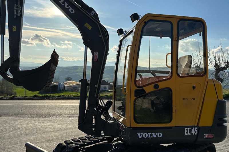 OmecoHub - Immagine VOLVO EC45